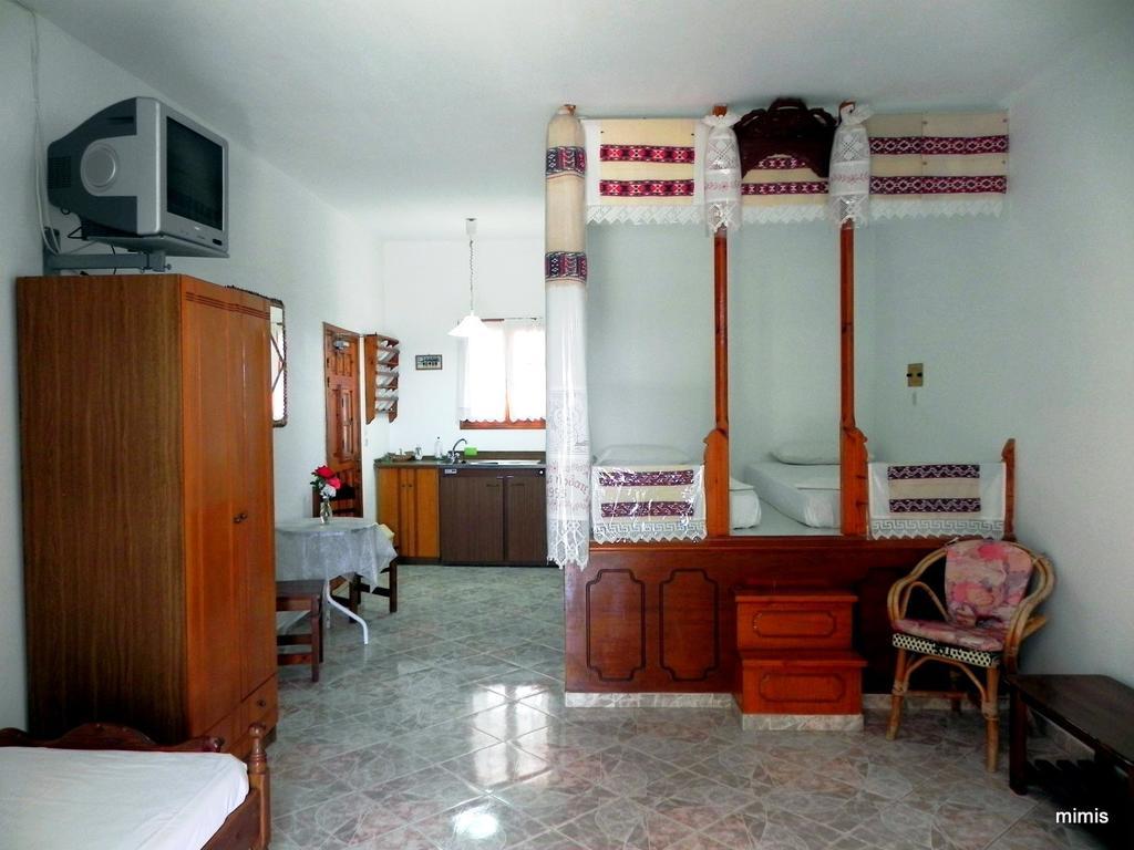 Mihalis Studios Lakki  Номер фото
